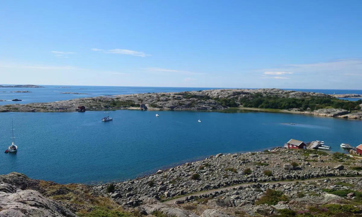 Kalvön Fiskehamn anchorage