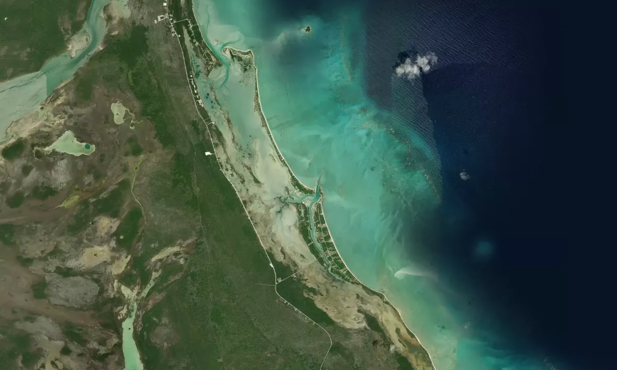 Flyfoto av Kamalame Cay Marina