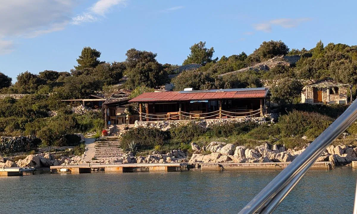 Kaprije - Kaprije, Šibenik: Konoba Kunjka