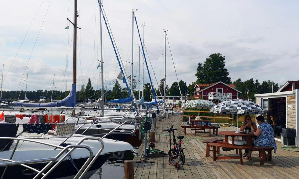 {"base": "se", "no": "Karlsborg - Kanalbolaget", "se": "Karlsborg - Kanalbolaget", "en": "Karlsborg - The Canal Company", "da": "Karlsborg - Kanalbolaget"}