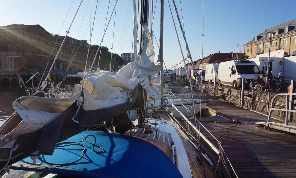 {"base": "se", "no": "Karlshamn Citymarina", "se": "Karlshamn Citymarina", "en": "Karlshamn City Marina", "da": "Karlshamn Citymarina"}