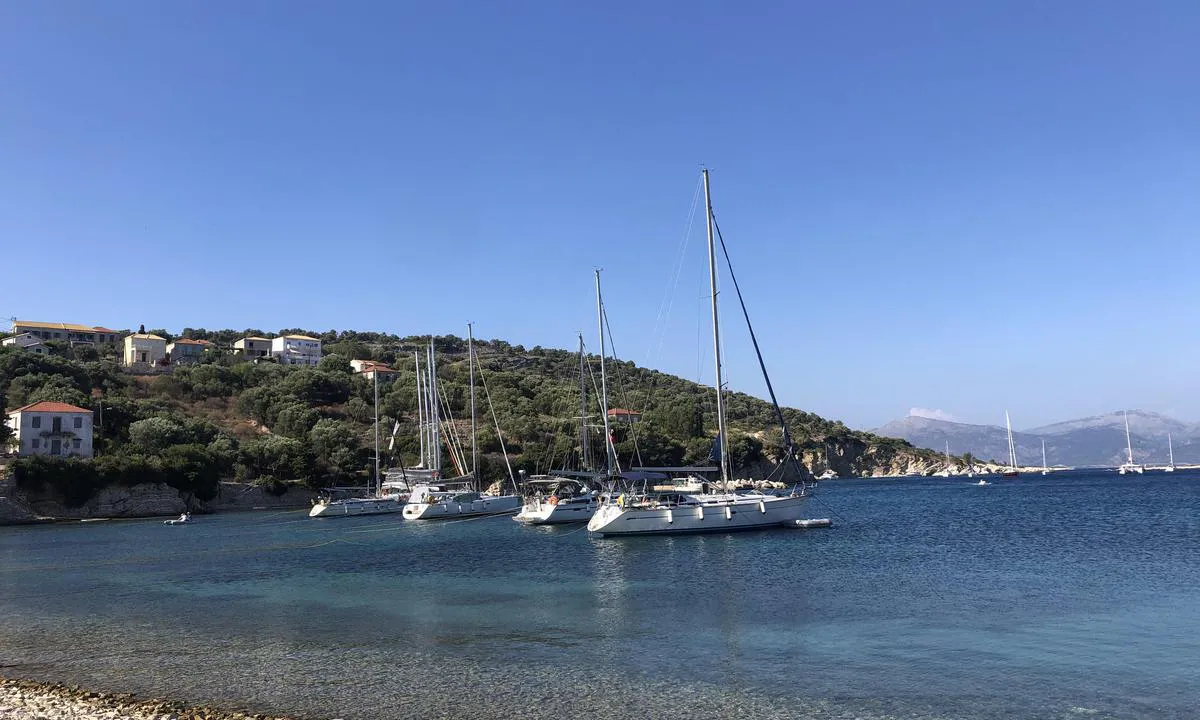 {"base": "en", "no": "Kastos strand fort\u00f8yning", "se": "Kastos strand f\u00f6rt\u00f6jning", "en": "Kastos beach mooring", "da": "Kastos strand fort\u00f8jning"}