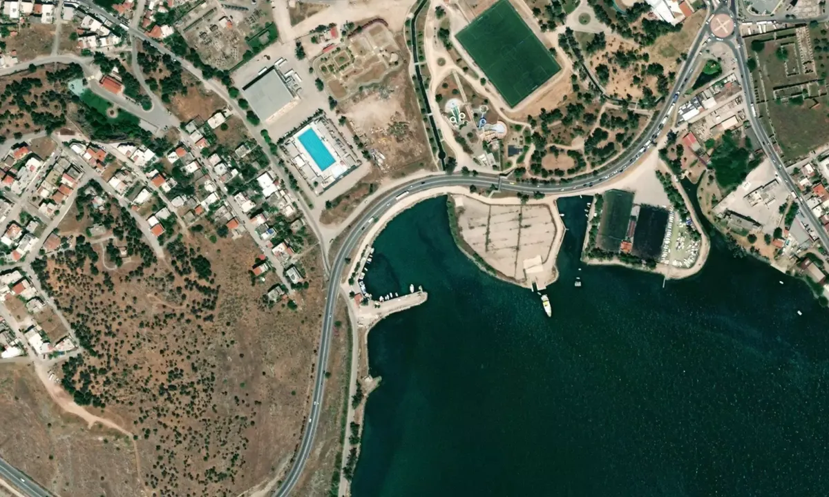 Flyfoto av Khalki marina