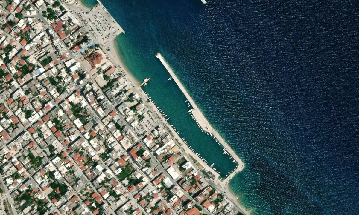 Flyfoto av Kiato marina