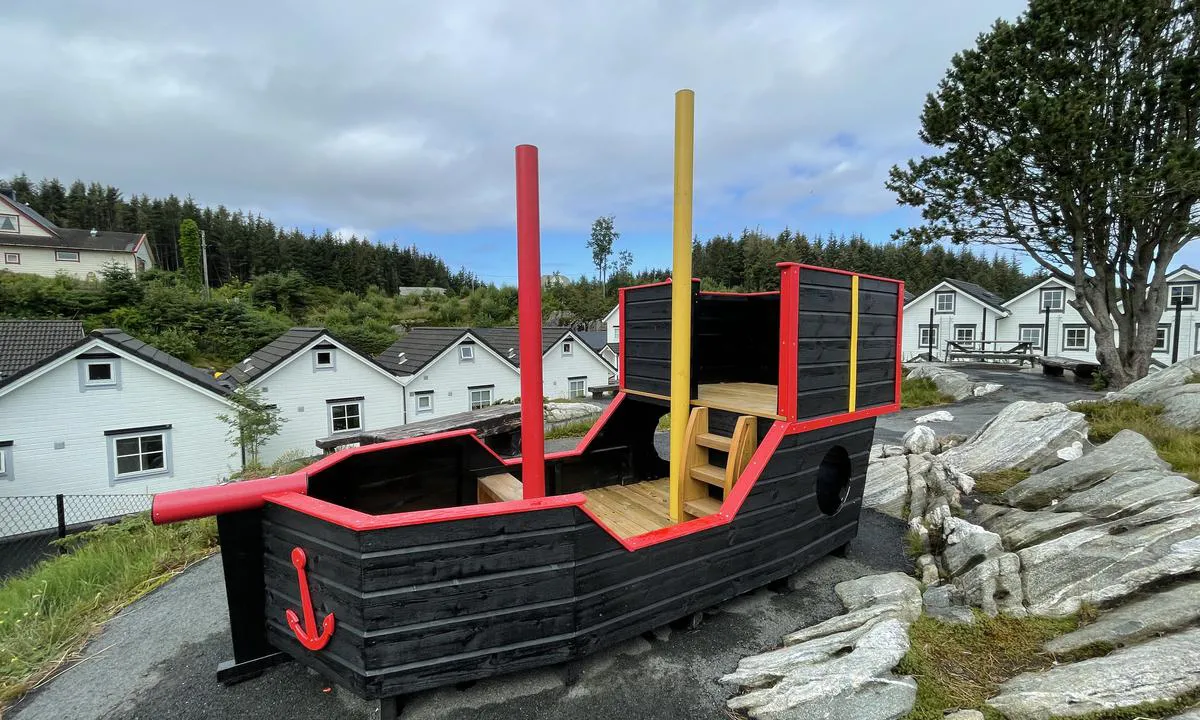 Kilstraumen: {"base": "no", "no": "Lekeplass, ny 2021", "se": "Lekplats, ny 2021", "en": "Playground, new 2021", "da": "Legeplads, ny 2021"}