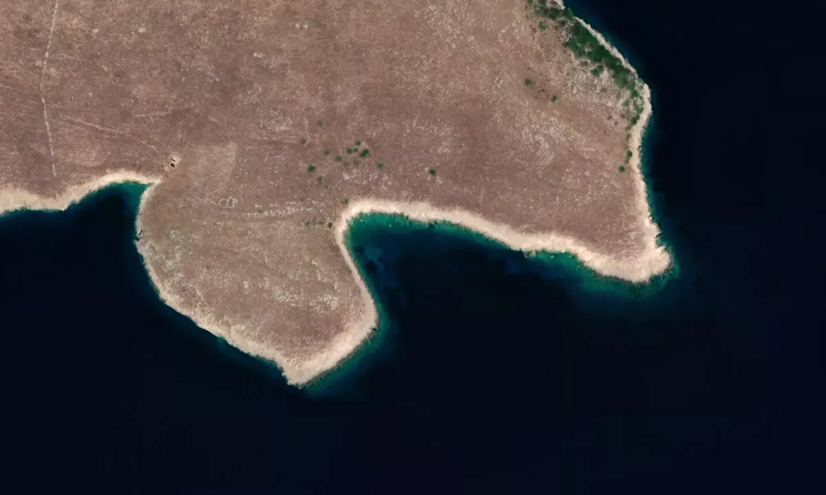 Flyfoto av Kithros 2