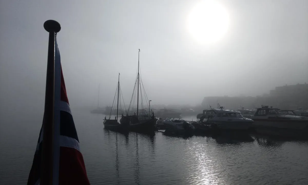 Kjerringøy: Morgentåke