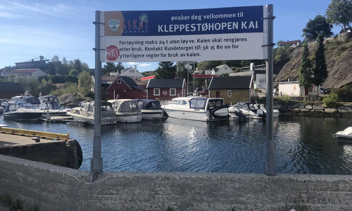 Kleppestøhopen: {"base": "no", "no": "Informasjon fra Ask\u00f8y Kommune om bruk av Kleppest\u00f8hopen Kai.", "se": "Information fr\u00e5n Ask\u00f8y kommun om anv\u00e4ndning av Kleppest\u00f8hopens kaj.", "en": "Information from Ask\u00f8y Municipality about the use of Kleppest\u00f8hopen Quay.", "da": "Information fra Ask\u00f8y Kommune om brug af Kleppest\u00f8hopen Kaj."}