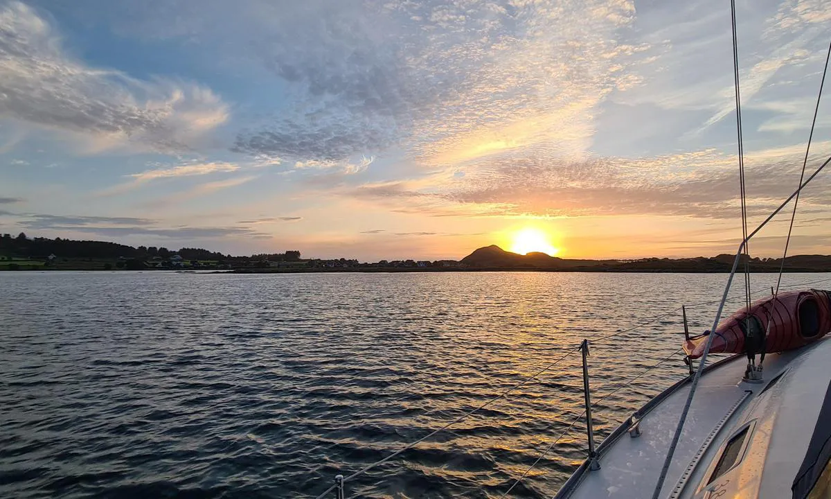 Klosterhamn: {"base": "da", "no": "Solnedgang 22. juli", "se": "Solnedg\u00e5ng 22. Juli", "en": "Sunset 22nd July", "da": "Solnedgang 22. Juli"}