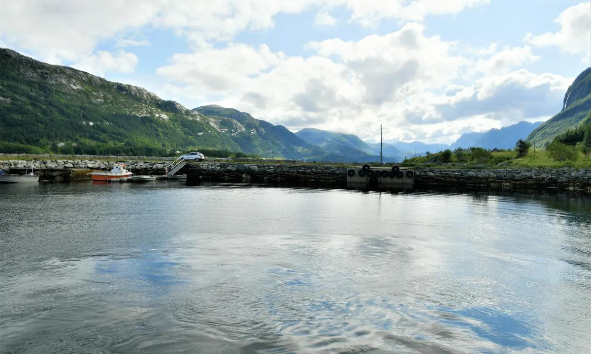 Klubben: The concrete jetty was earlier used for public transportation, but is not longer used.