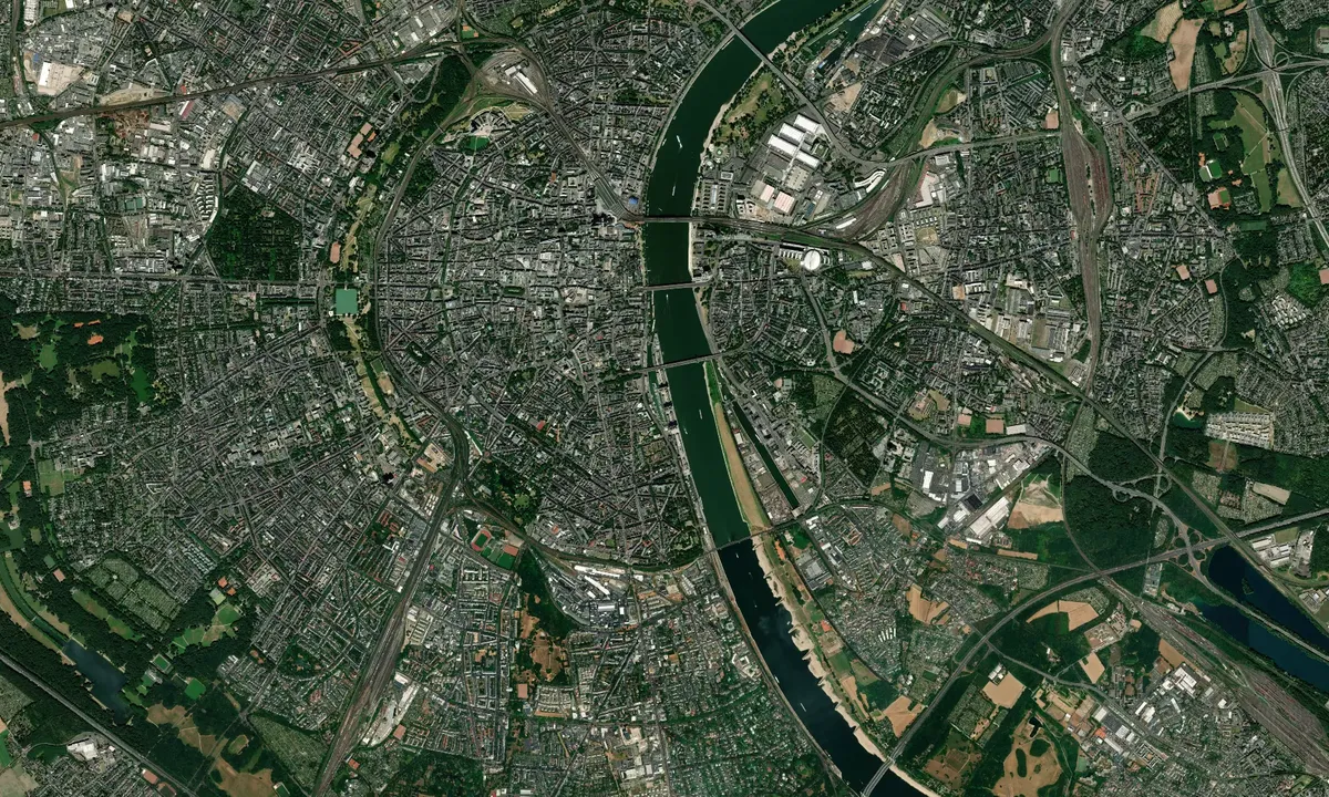 Flyfoto av Koln Marina