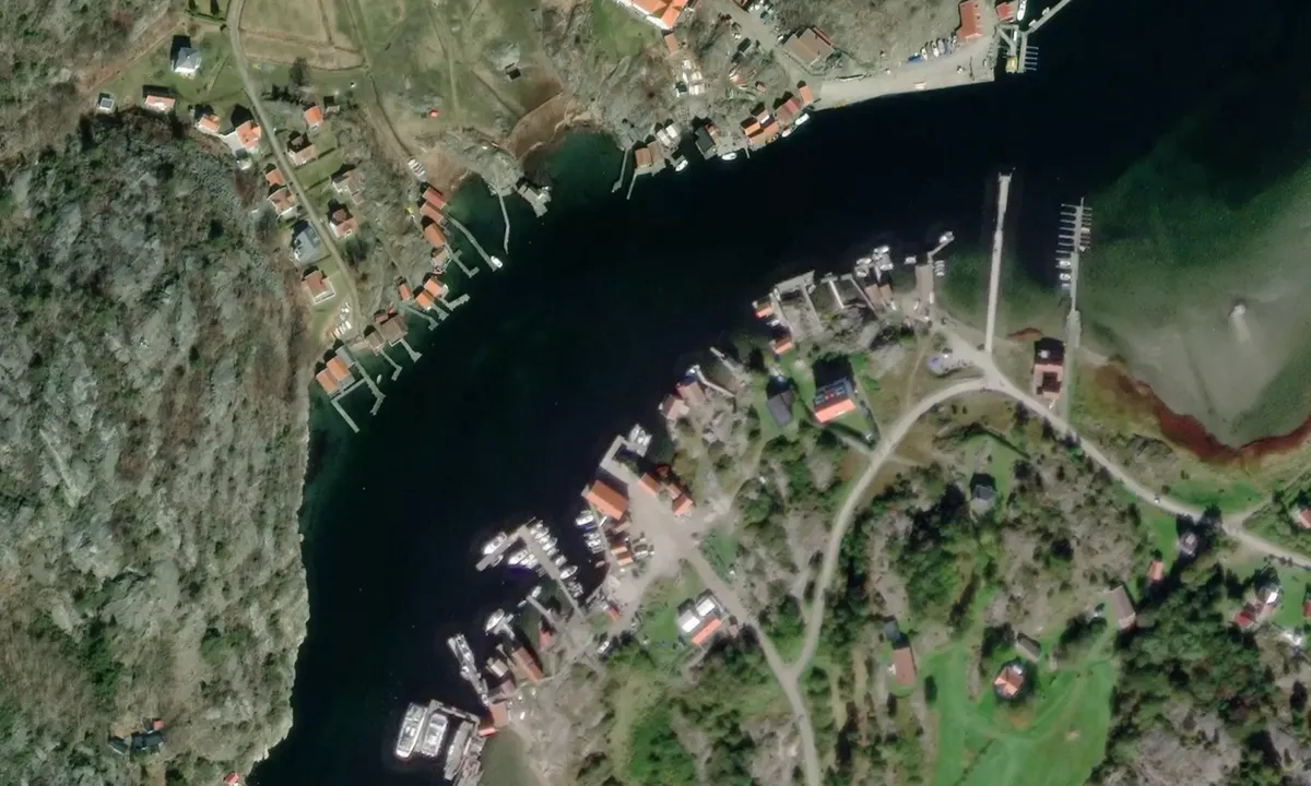 Flyfoto av Kostersundet - Långegärde brygga - Haleberget