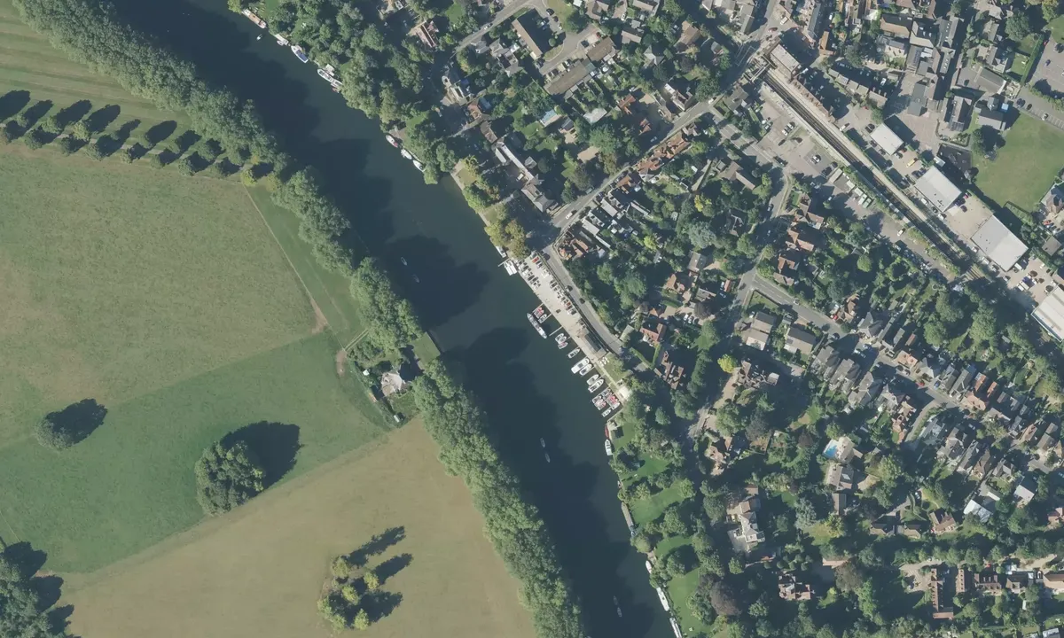 Satelite image of Kris Cruises