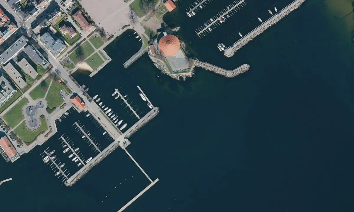 Flyfoto av Kristiansand Gjestehavn