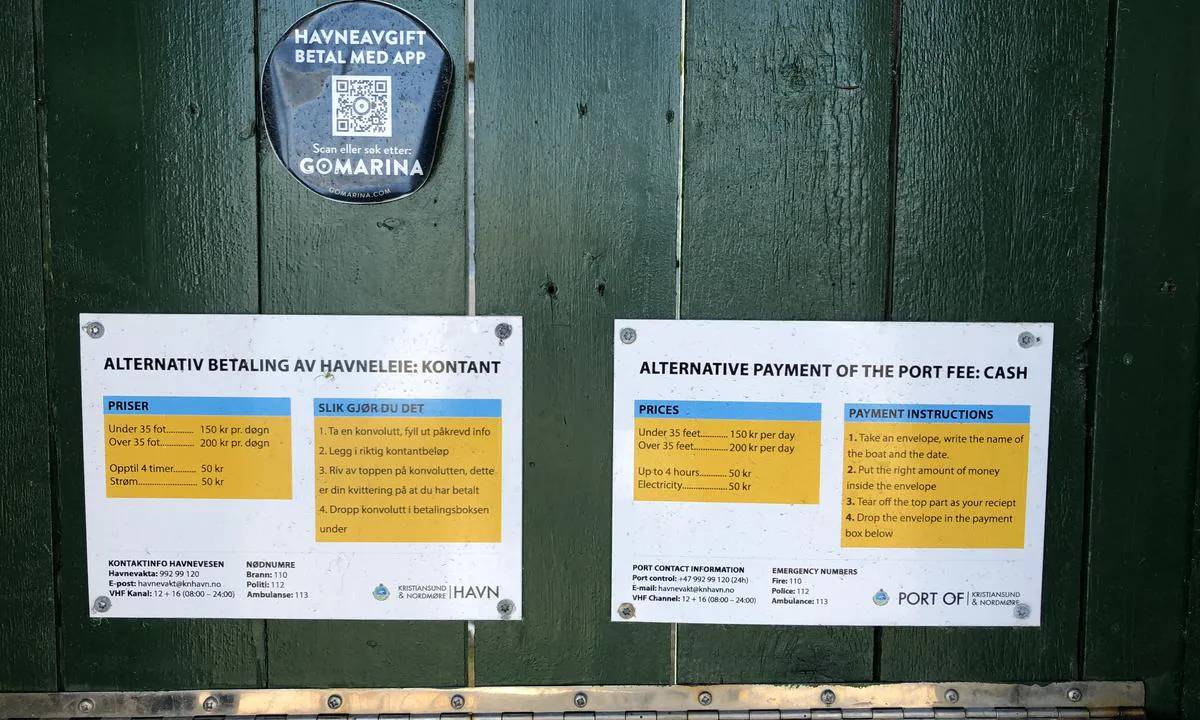 {"base": "no", "no": "Betalingsinformasjon for gjestehavna i Kristiansund Sentrum.", "se": "Betalinformation f\u00f6r g\u00e4sthamnen i Kristiansund Centrum.", "en": "Payment information for the guest harbor in Kristiansund Center.", "da": "Betalingsinformation for g\u00e6stehavnen i Kristiansund Centrum."}