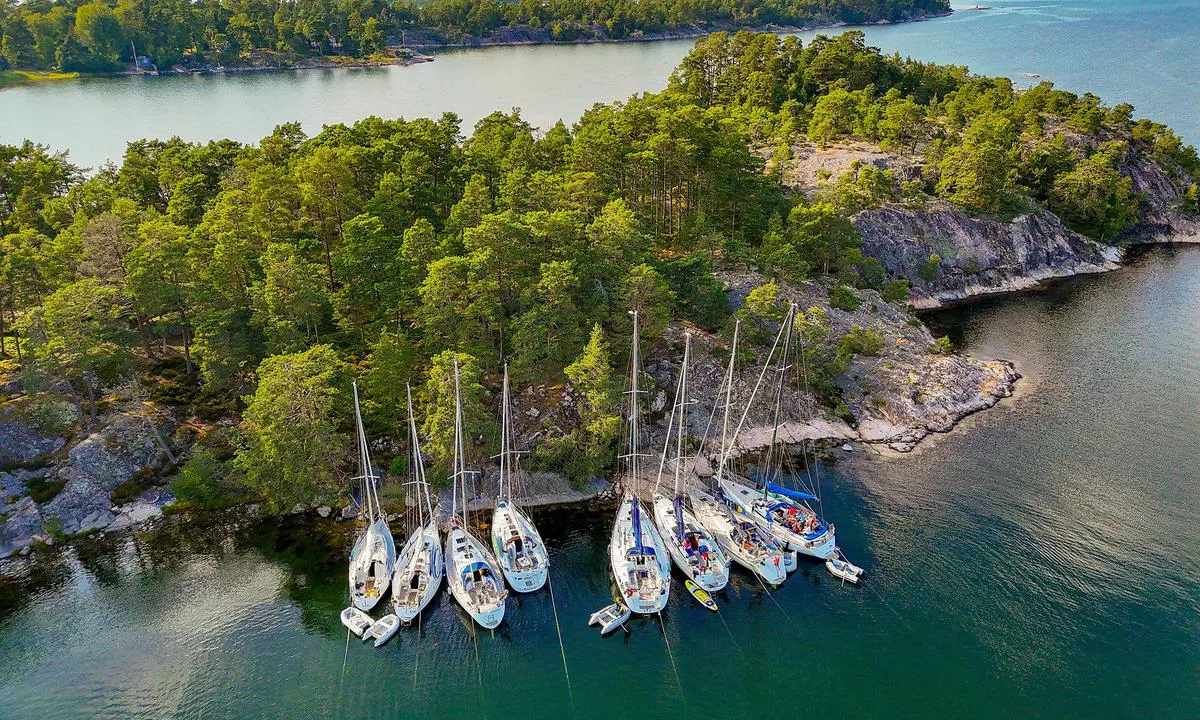 Krokholmen - Dalarö: {"base": "en", "no": "Foto: Roman Chvedov", "se": "Foto: Roman Chvedov", "en": "Photo: Roman Chvedov", "da": "Foto: Roman Chvedov"}
