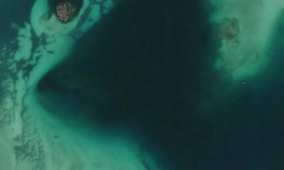 Satelite image of Krøttøya