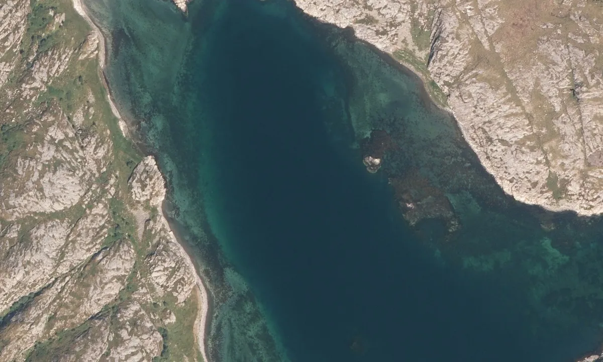 Flyfoto av Kvaløya 2