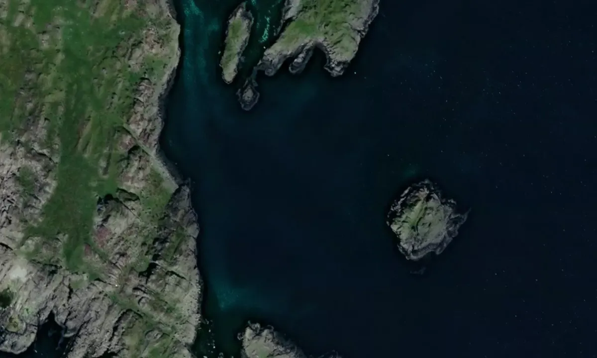 Flyfoto av Kvitsøy Hestaskjervika anchorage
