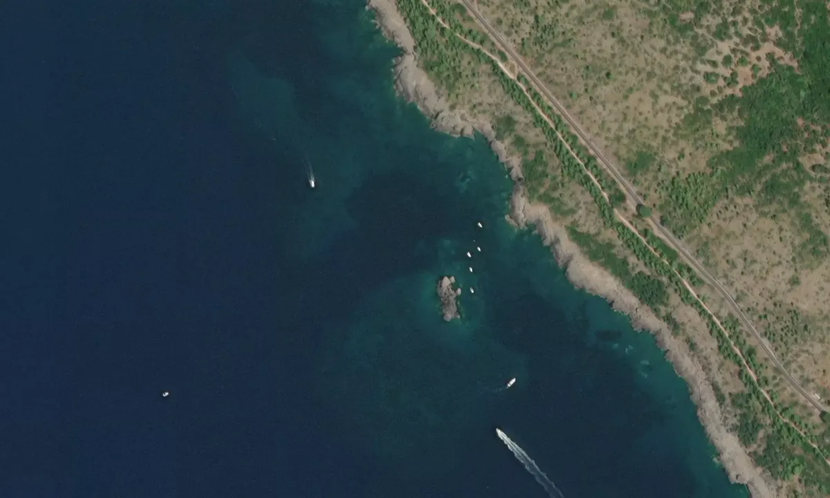 Flyfoto av La Spigolatrice di Sapri