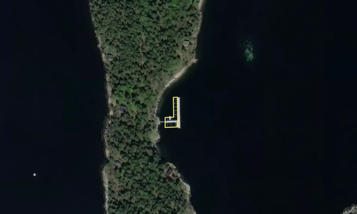 Satelite image of Lågøya