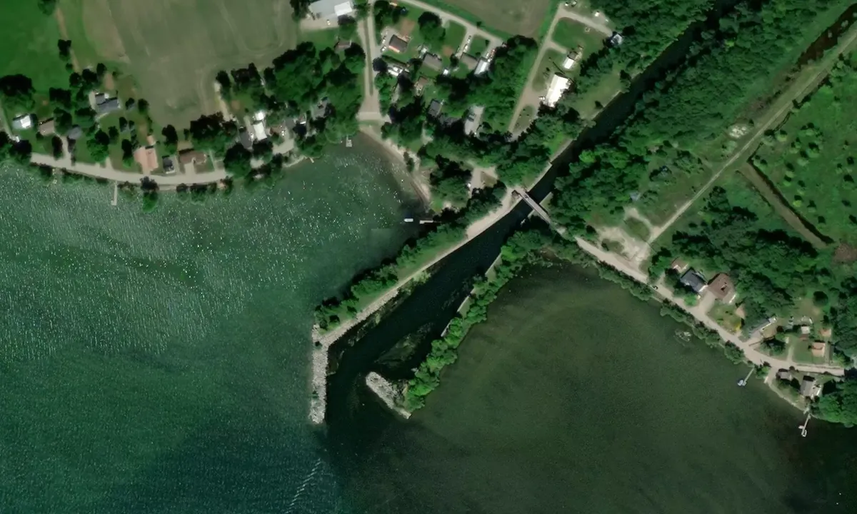 Satelite image of Lakeshore Road
