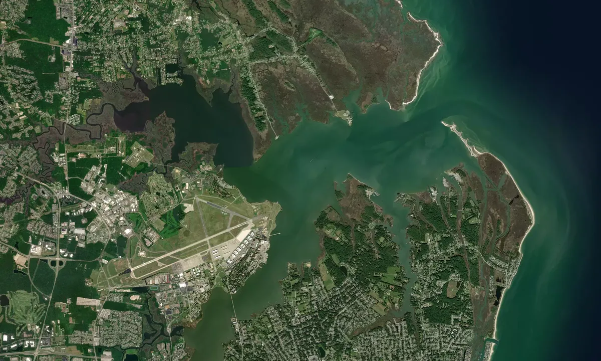 Flyfoto av Langley AFB