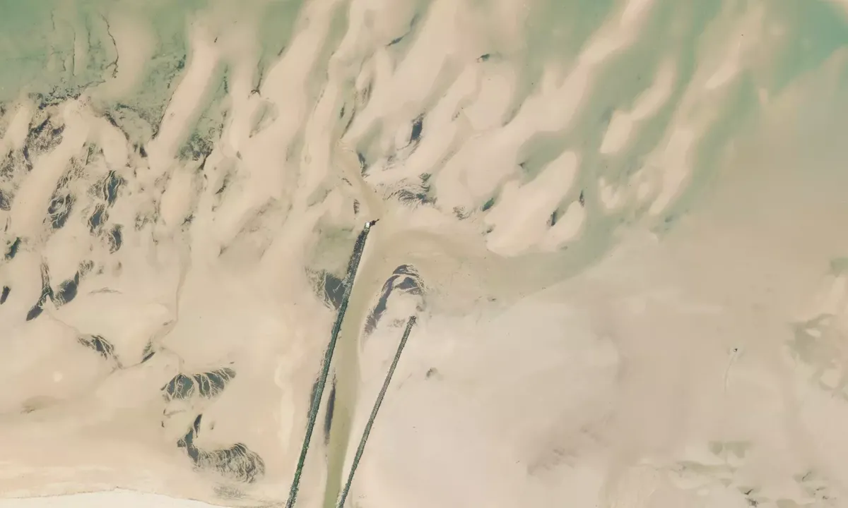 Flyfoto av L'anneau de la Marguerite