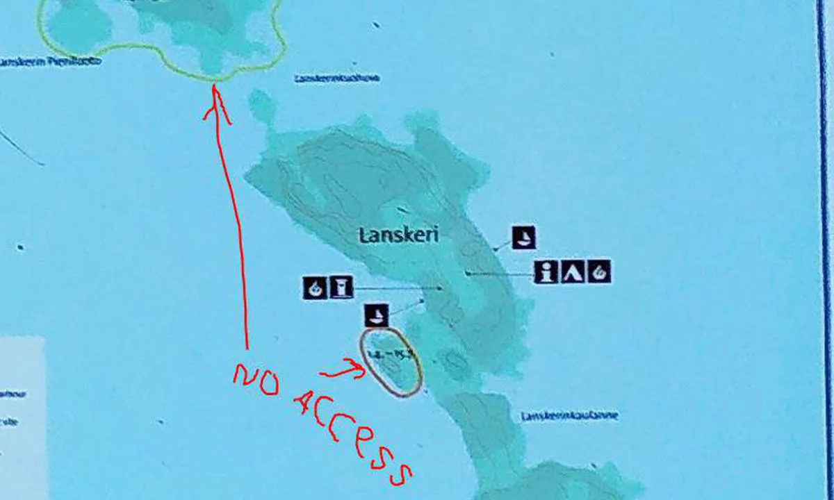 Lanskeri: {"base": "en", "no": "Disse to omr\u00e5dene har du ikke tilgang til, p\u00e5 grunn av naturvern.", "se": "De tv\u00e5 omr\u00e5dena kan du inte tilltr\u00e4da p\u00e5 grund av naturskydd.", "en": "Those two areas you can not access, due to nature protection.", "da": "Disse to omr\u00e5der har I ikke adgang til p\u00e5 grund af naturbeskyttelse."}