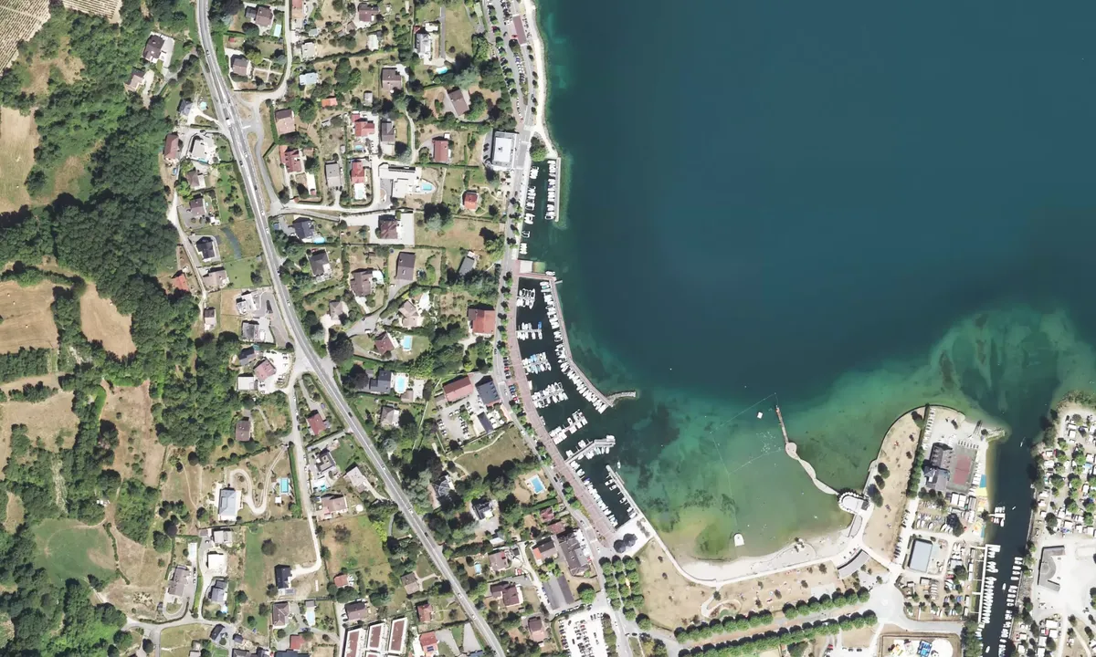 Flyfoto av Le Bourget-du-Lac