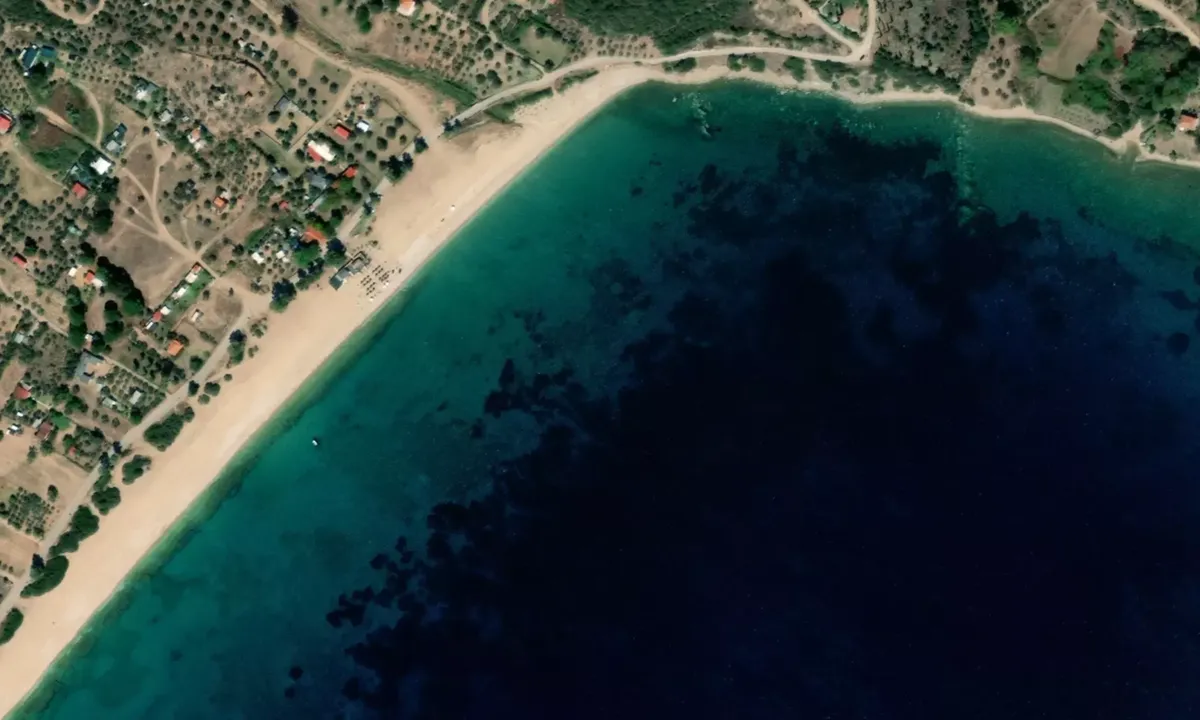 Flyfoto av Ledhario beach