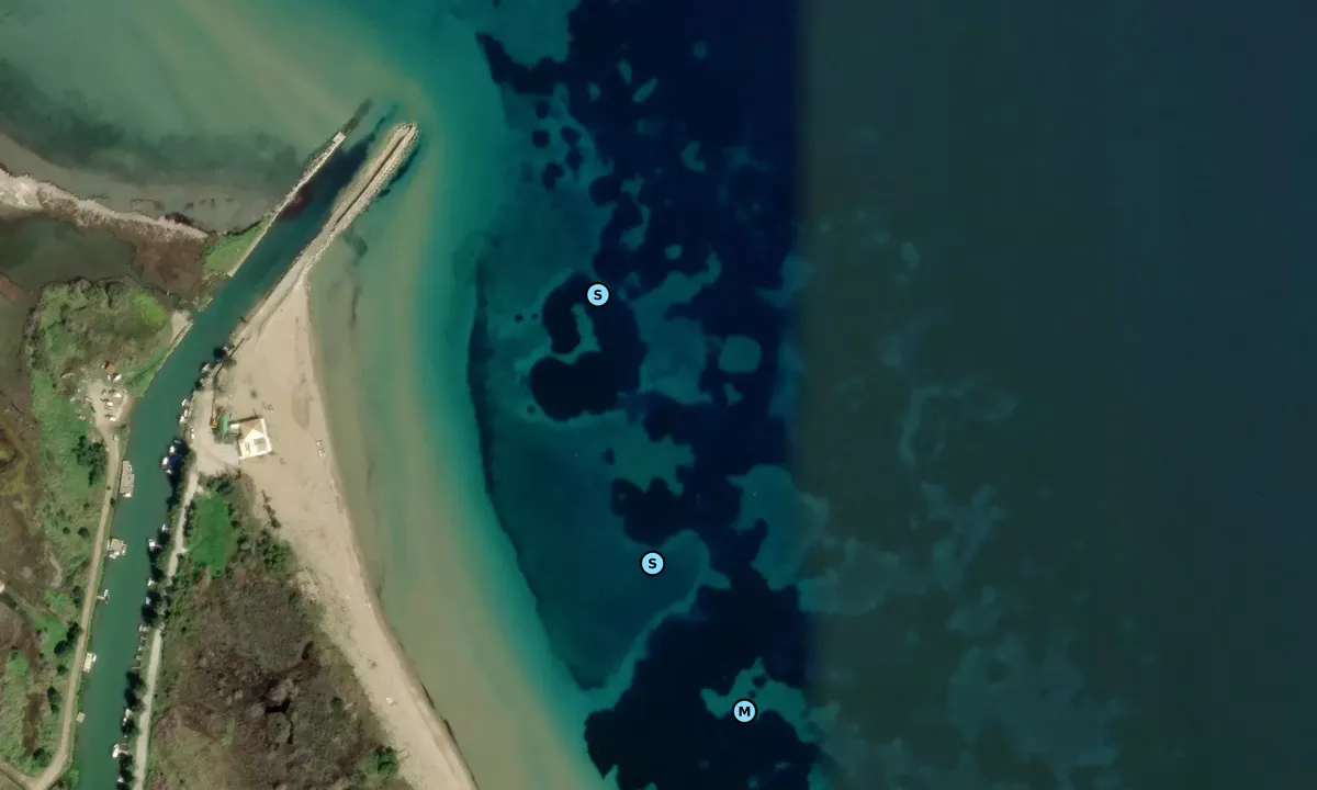 Satelite image of Lefkimi
