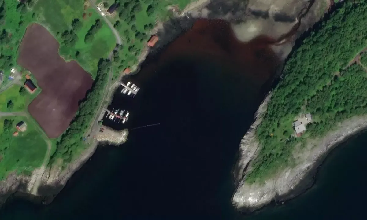 Satelite image of Leirvika Småbåthavn