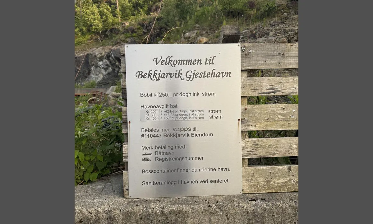 Leirvikjo - Bekkjarvik: {"base": "no", "no": "Priser og betalingsinformasjon juni.2026.", "se": "Priser och betalningsinformation juni.2026.", "en": "Prices and payment information June 2026.", "da": "Priser og betalingsinformation juni 2026.", "fr": "Tarifs et informations de paiement juin 2026.", "de": "Preise und Zahlungsinformationen Juni 2026.", "es": "Precios e informaci\u00f3n de pago junio.2026.", "it": "Prezzi e informazioni di pagamento giugno 2026.", "pt": "Pre\u00e7os e informa\u00e7\u00f5es de pagamento junho.2026.", "nl": "Prijzen en betalingsinformatie juni 2026.", "pl": "Ceny i informacje dotycz\u0105ce p\u0142atno\u015bci czerwiec.2026.", "uk": "\u0426\u0456\u043d\u0438 \u0442\u0430 \u0456\u043d\u0444\u043e\u0440\u043c\u0430\u0446\u0456\u044f \u043f\u0440\u043e \u043e\u043f\u043b\u0430\u0442\u0443 \u0447\u0435\u0440\u0432\u0435\u043d\u044c.2026.", "ro": "Tarife \u0219i informa\u021bii de plat\u0103 iunie.2026.", "tr": "Fiyatlar ve \u00f6deme bilgileri Haziran.2026.", "el": "\u03a4\u03b9\u03bc\u03ad\u03c2 \u03ba\u03b1\u03b9 \u03c0\u03bb\u03b7\u03c1\u03bf\u03c6\u03bf\u03c1\u03af\u03b5\u03c2 \u03c0\u03bb\u03b7\u03c1\u03c9\u03bc\u03ae\u03c2 \u0399\u03bf\u03cd\u03bd\u03b9\u03bf\u03c2 2026.", "cs": "Ceny a platebn\u00ed informace \u010derven 2026.", "hu": "\u00c1rak \u00e9s fizet\u00e9si inform\u00e1ci\u00f3k 2026 j\u00fanius.", "fi": "Hinnat ja maksutiedot kes\u00e4kuu 2026.", "bg": "\u0426\u0435\u043d\u0438 \u0438 \u0438\u043d\u0444\u043e\u0440\u043c\u0430\u0446\u0438\u044f \u0437\u0430 \u043f\u043b\u0430\u0449\u0430\u043d\u0435 \u044e\u043d\u0438 2026.", "sr": "Cene i informacije o pla\u0107anju jun 2026.", "et": "Hinnad ja makseinfo juuni 2026.", "lv": "Cenas un maks\u0101jumu inform\u0101cija 2026. gada j\u016bnij\u0101.", "lt": "Kainos ir mok\u0117jimo informacija 2026 m. bir\u017eelio m\u0117n."}