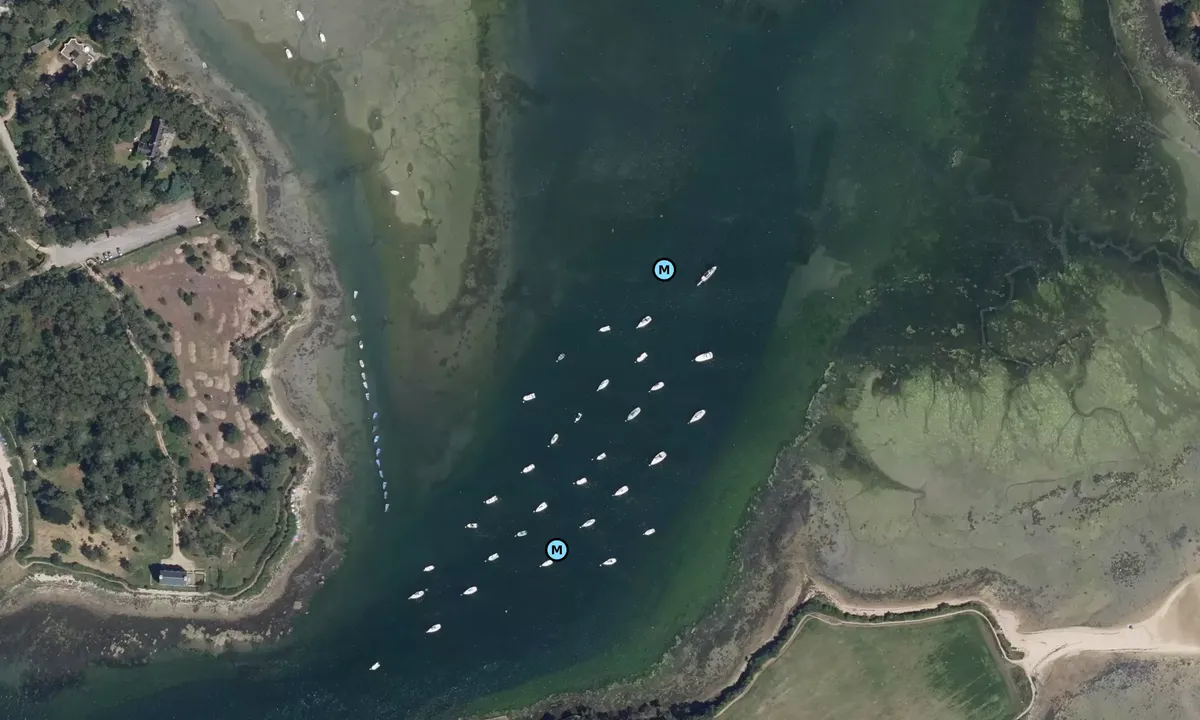 Satelite image of Les Sept îles - Baden