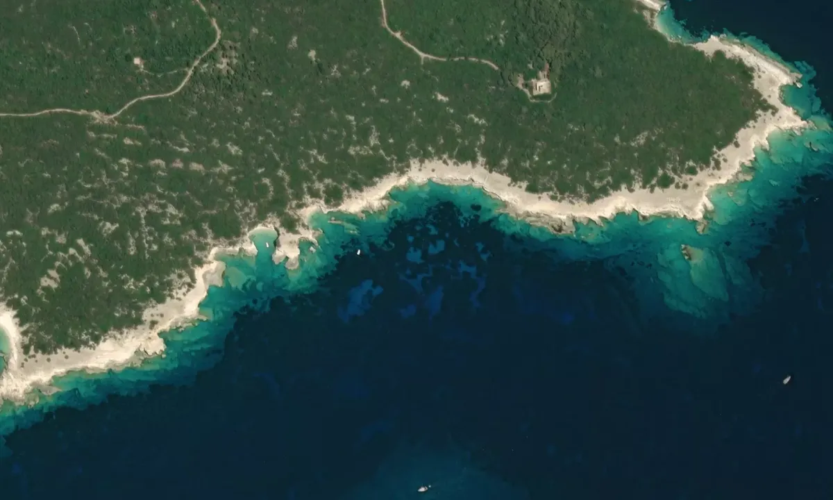 Flyfoto av Lighthouse bay south