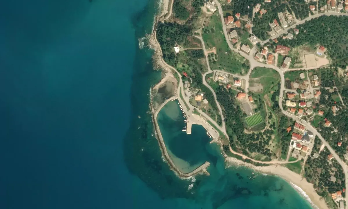 Flyfoto av Ligya