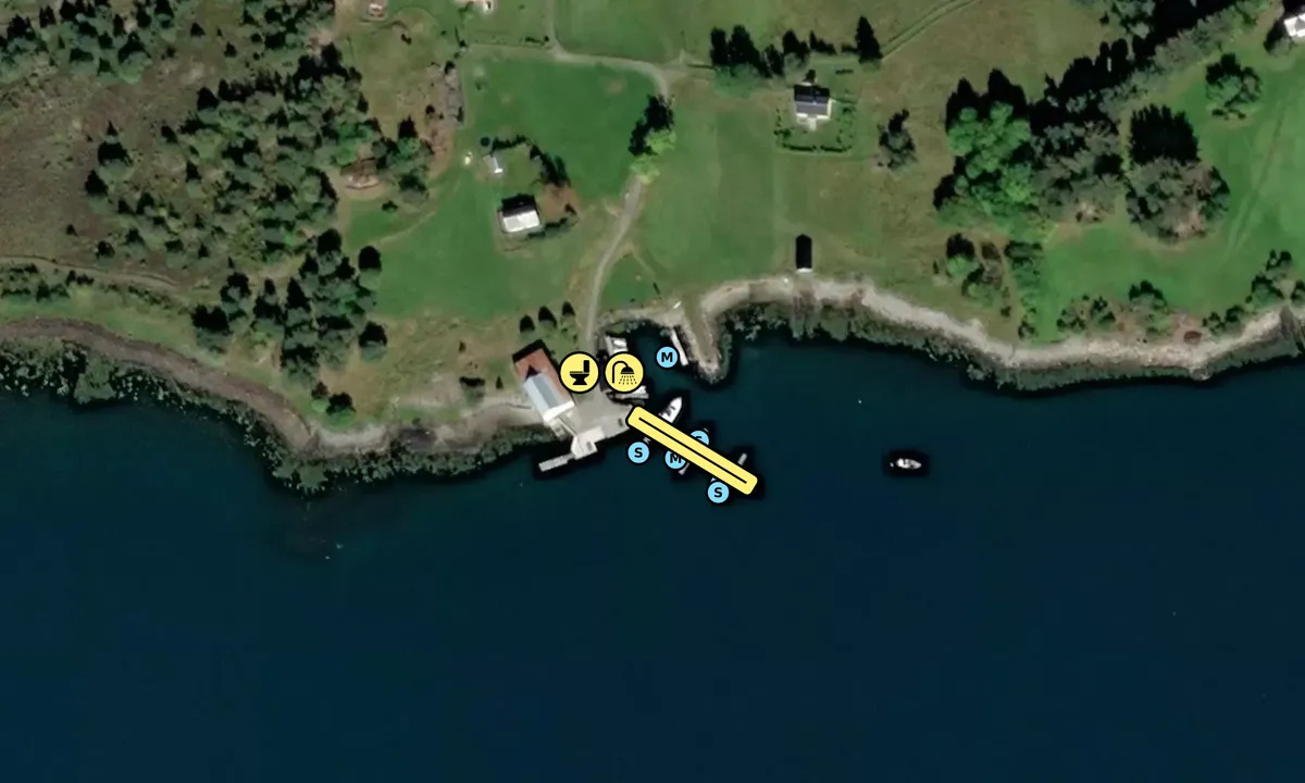 Satelite image of Lille Kalvøy