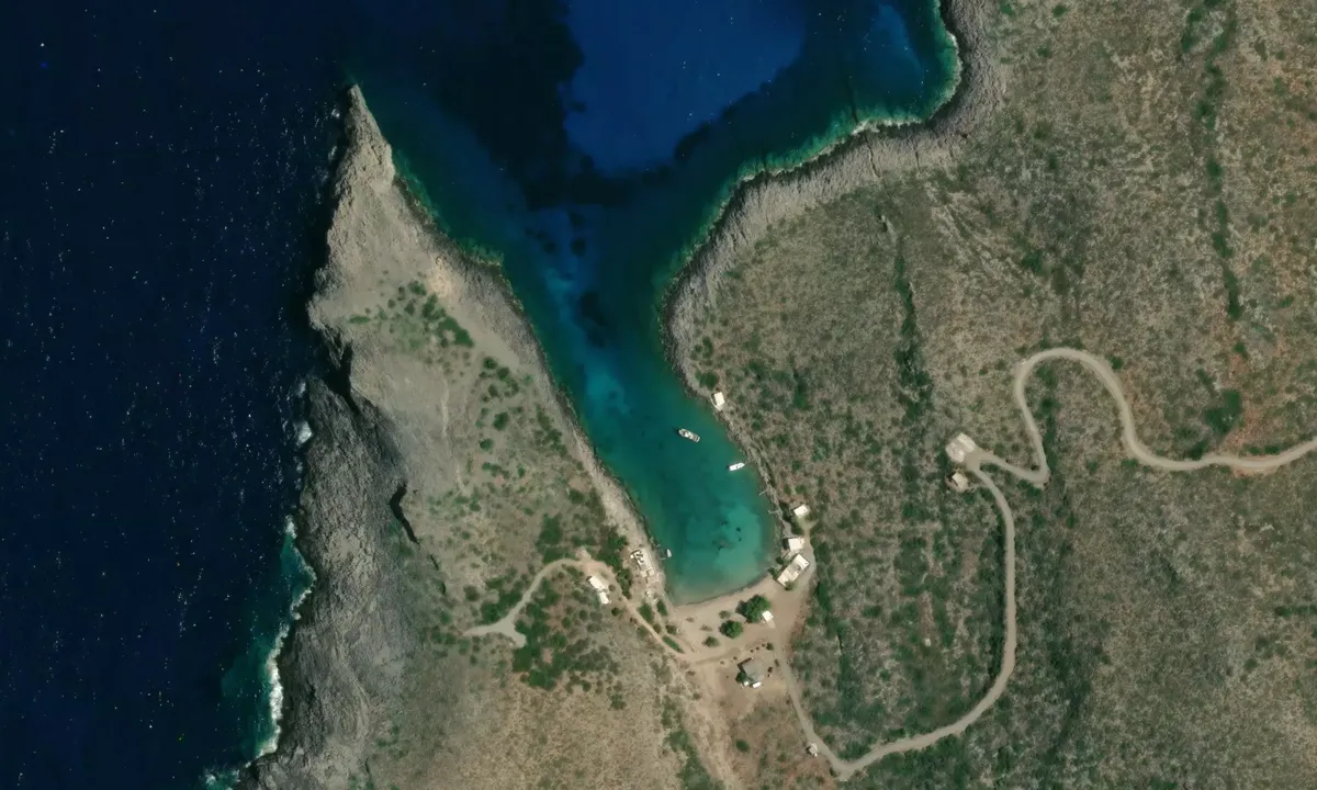 Satelite image of Limnionas