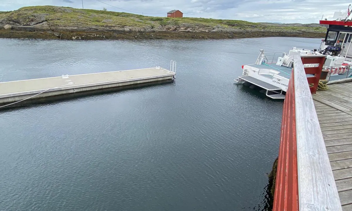 Lovund, Hamnholmen
