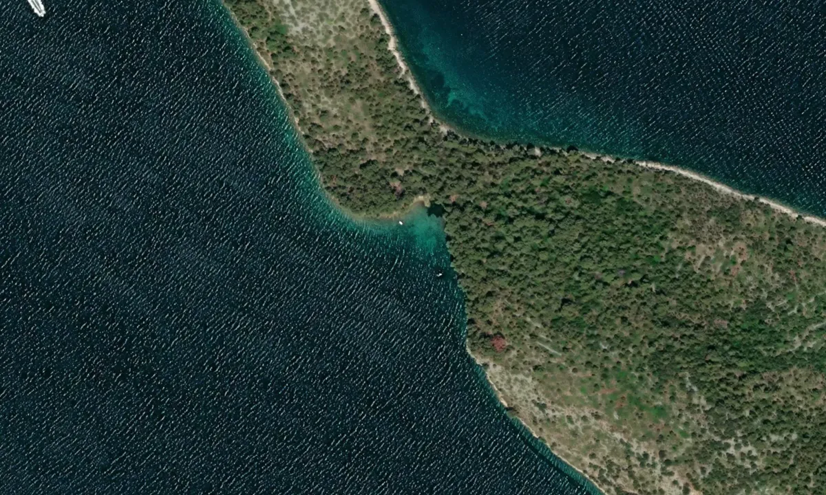 Flyfoto av Luski otok