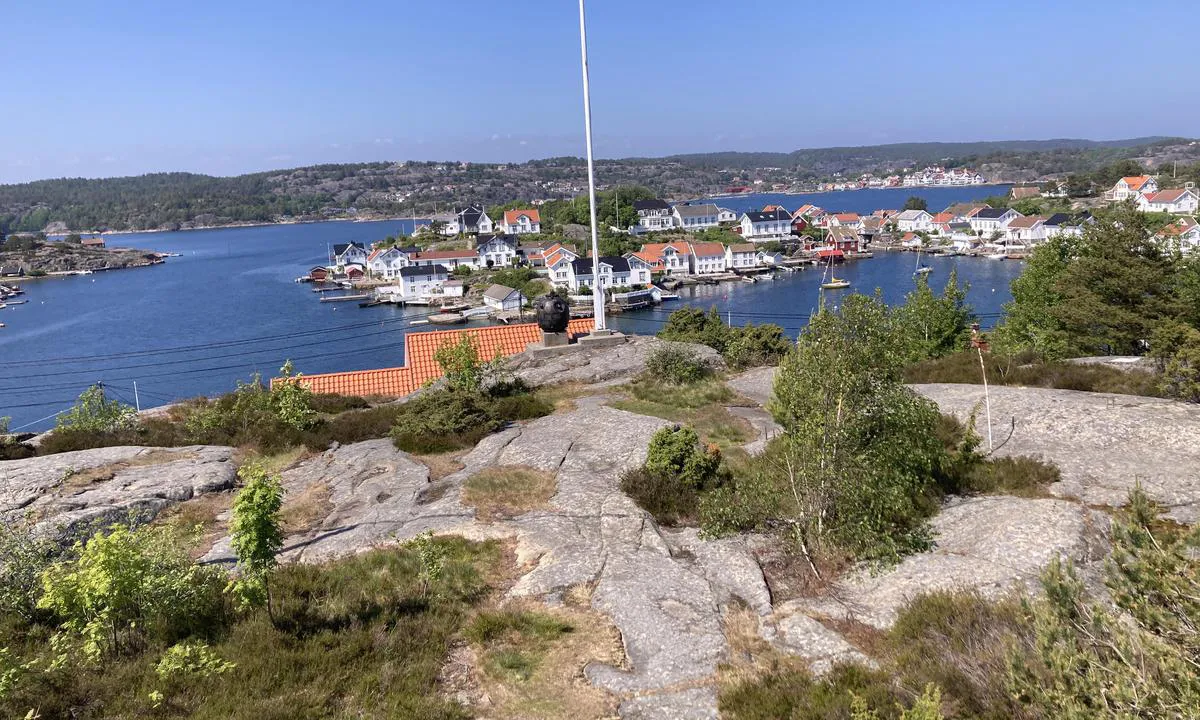 Lyngør Seilmakerverksted: Flott å gå en runde på øya. God utsikt fra toppen ved utsiktstårnet