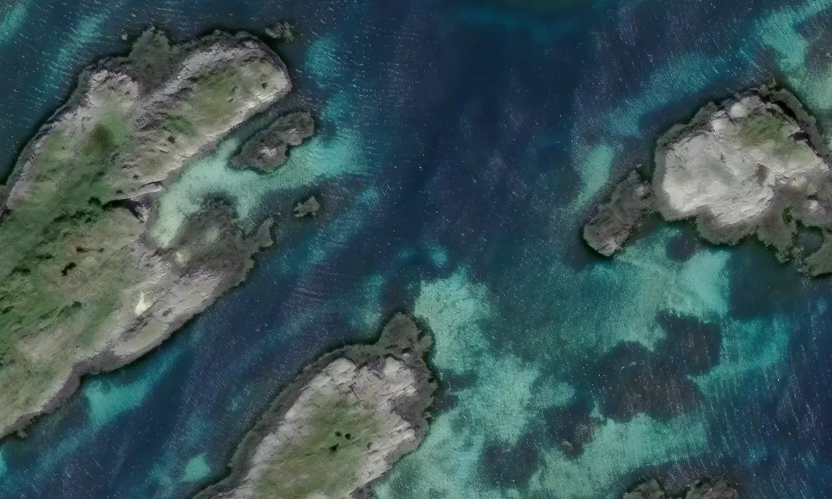 Satelite image of Lyngværsøya