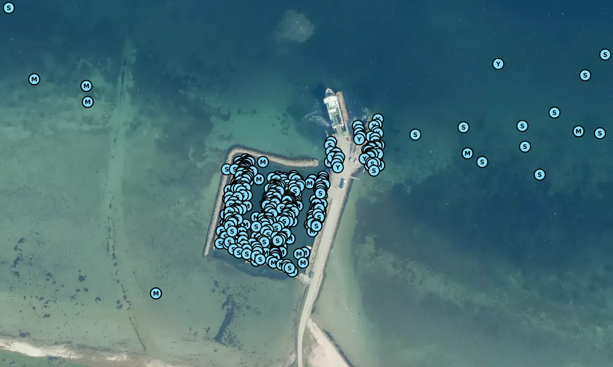 Satelite image of Lyø Lystbådehavn