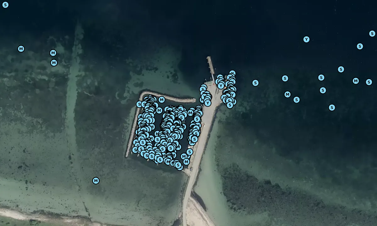 Satelite image of Lyø Lystbådehavn
