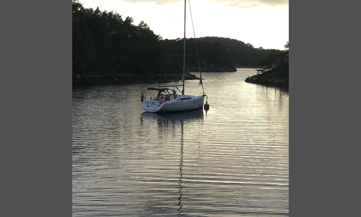 Lysevågen: Koselig bukt med fine turstier på Øyen ;)