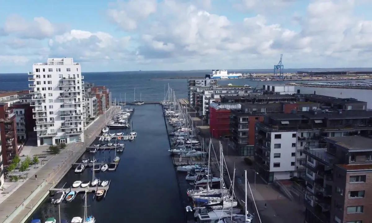 Malmö Dockan Marina: {"base": "se", "no": "Malm\u00f6 Dockan Marina", "se": "Malm\u00f6 Dockan Marina", "en": "Malm\u00f6 Dockan Marina", "da": "Malm\u00f8 Dockan Marina"}