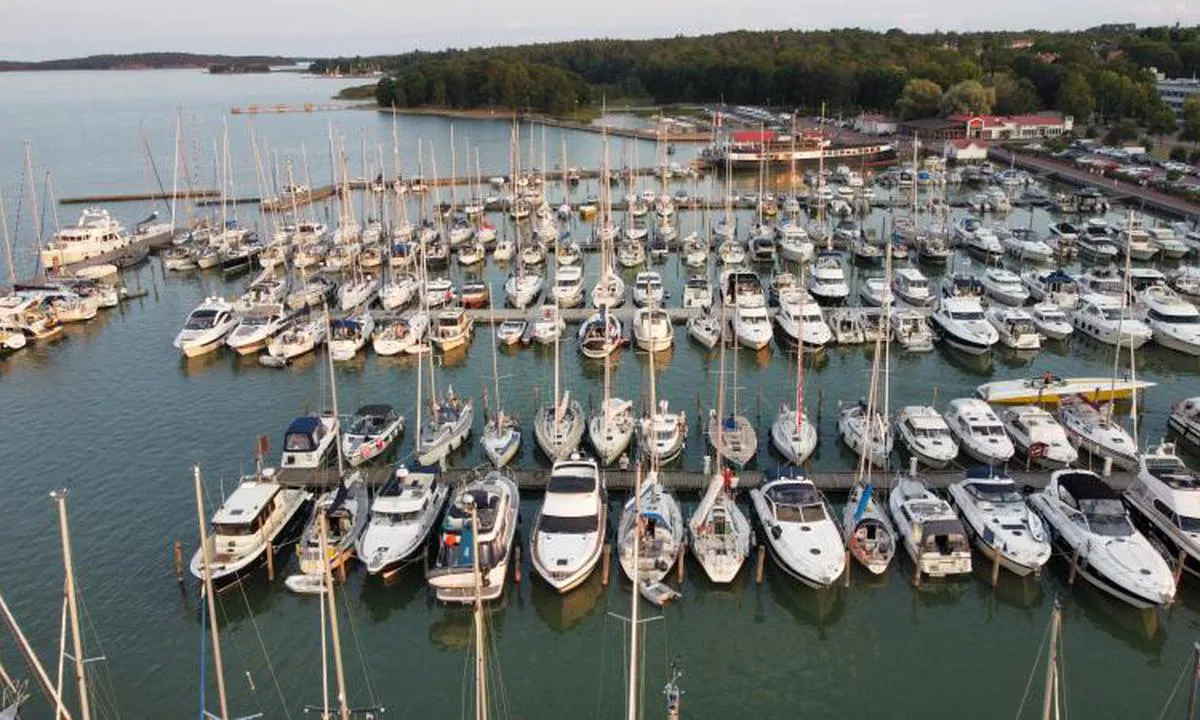 Mariehamns Seglarförening: {"base": "se", "no": "Marina Mariehamn", "se": "Marina Mariehamn", "en": "Marina Mariehamn", "da": "Marina Mariehamn"}