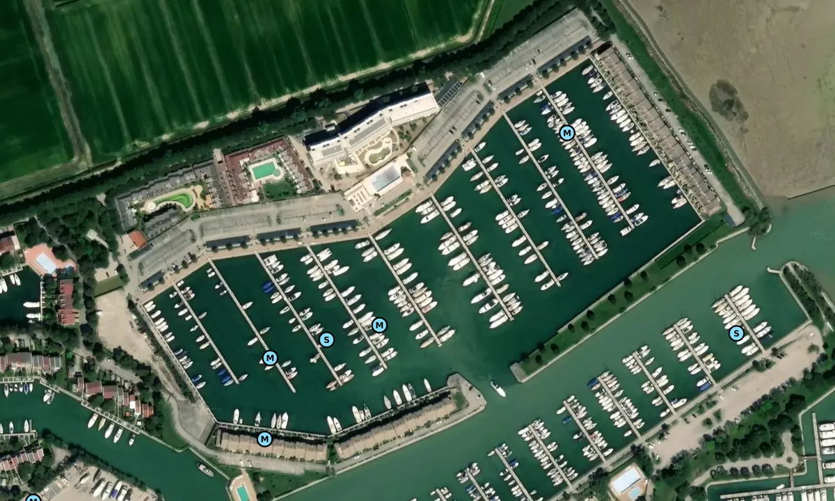 Satelite image of Marina Capo Nord - Agenzia Aprilia Marittima 2000