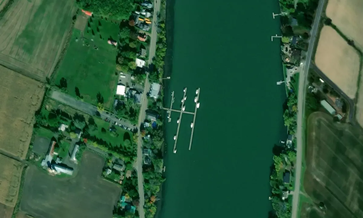 Satelite image of Marina de l'Auberge Handfield
